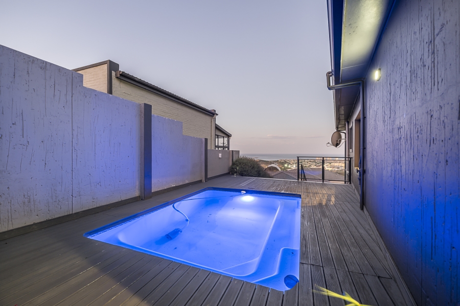 5 Bedroom Property for Sale in Island View Western Cape